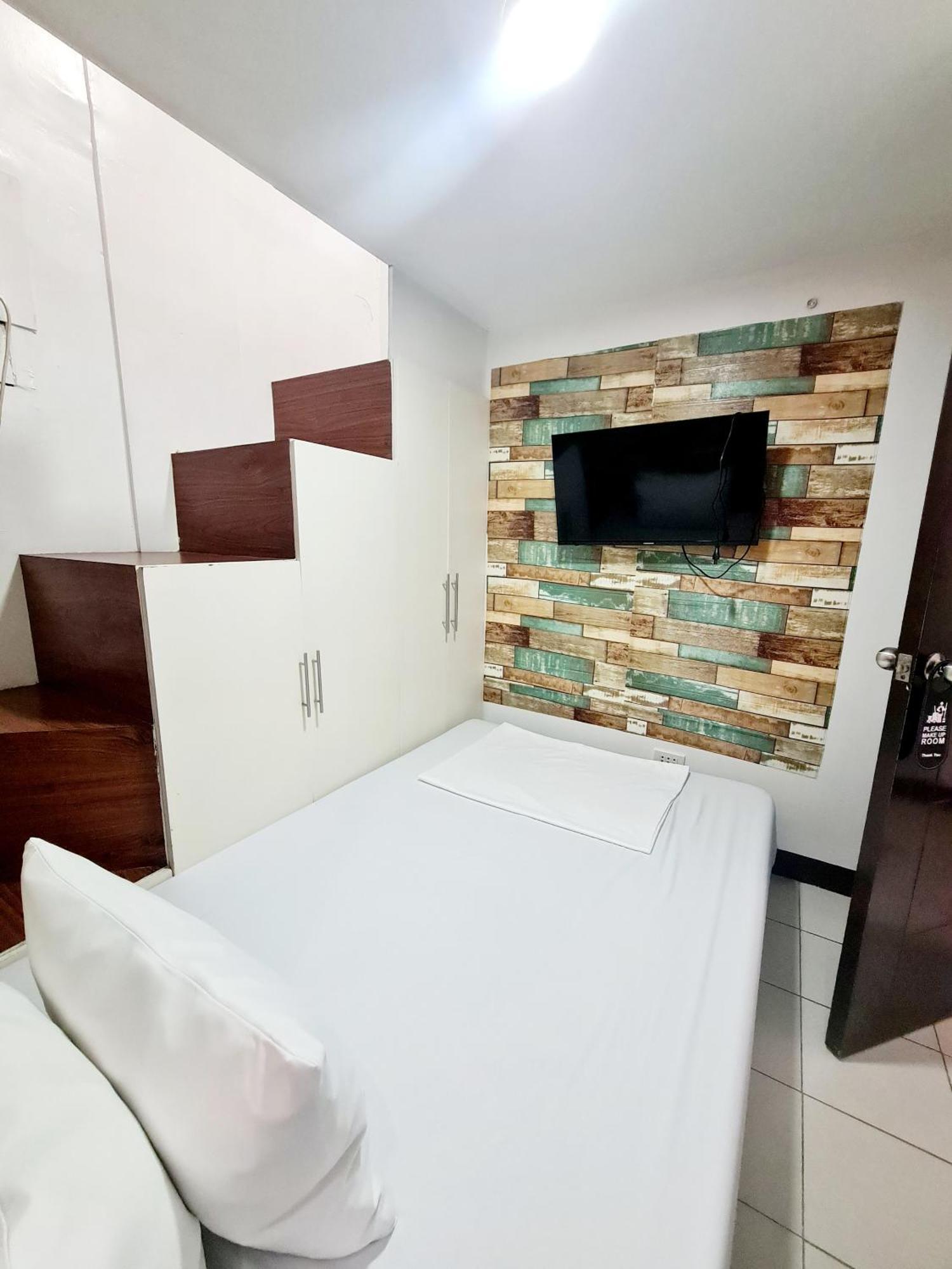 Dasma Lofts Hotel Near Dela Salle Dasma 达斯马里尼亚斯 外观 照片